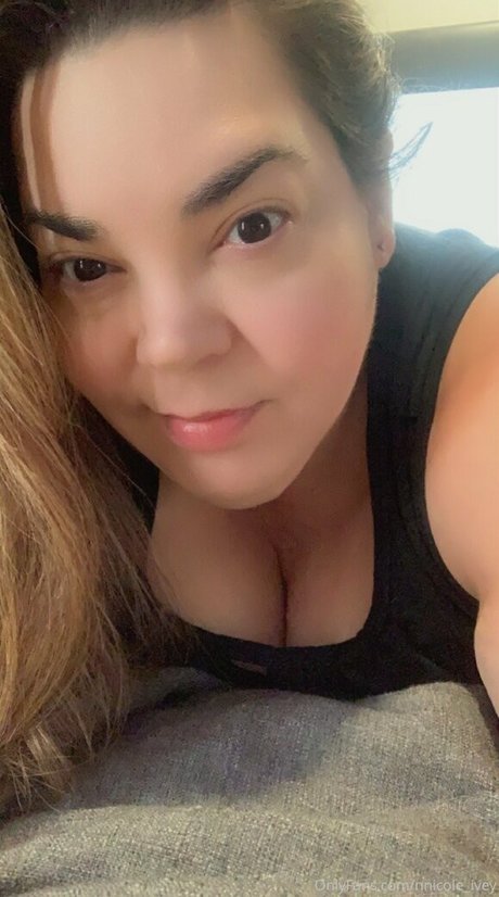 nnicole ivey model art pics