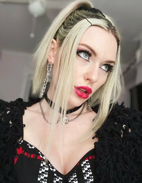 itsfreetorro pretty actress gallery