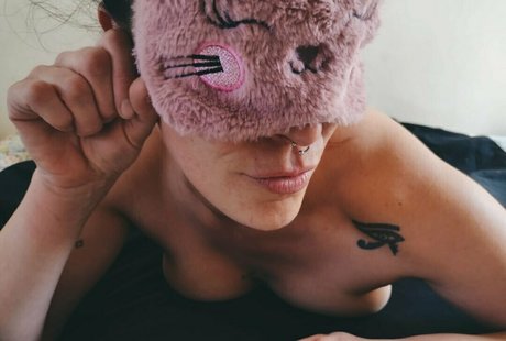 bossbitch eleanor art actress pic