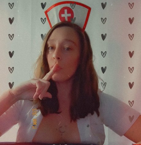 bossbitch eleanor nice pornstar pics