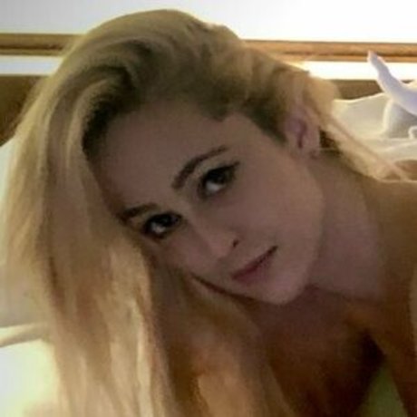 Jacklyn Glenn erotic actress img