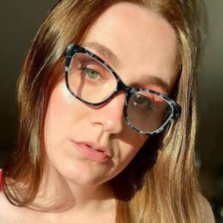 mikaelaistired free model img