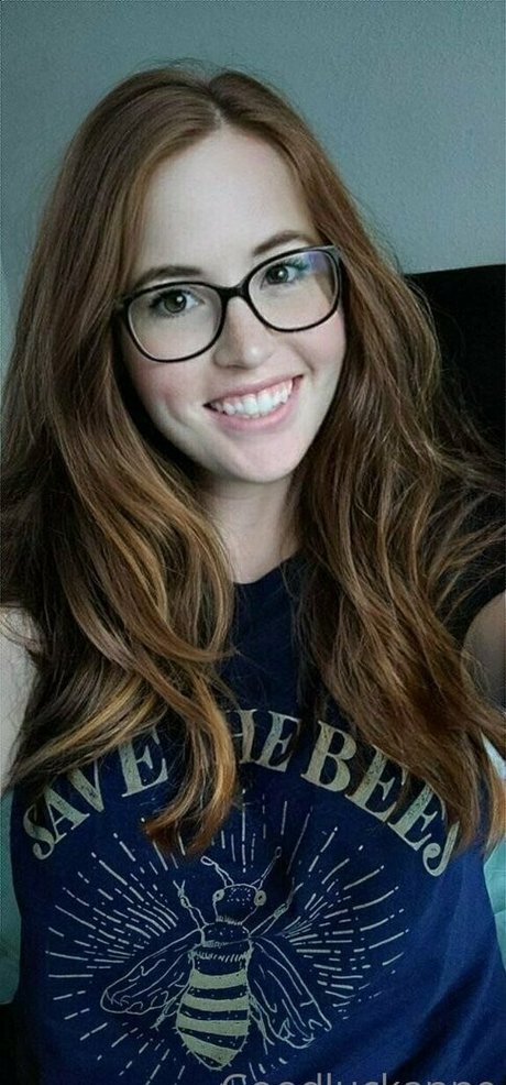 goodluckanne star beautiful pictures