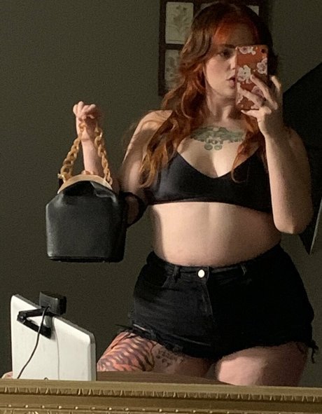 adora belly free naked actress pictures