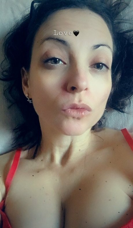 mindfulwithrose beautiful model photo