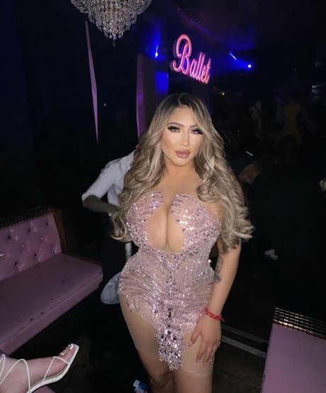 Dkxvs 27 Vdee27 star sexy img