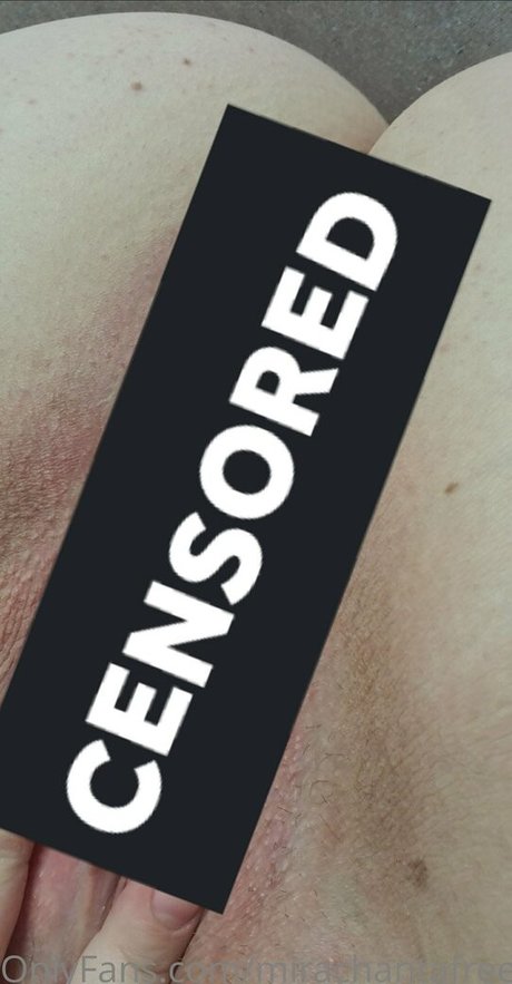 mirachantafree free actress pic