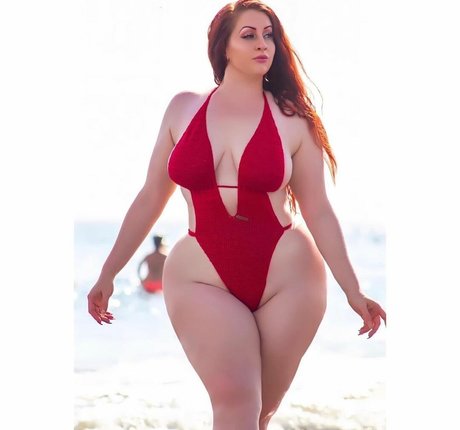 Veronica Dragone adult model image