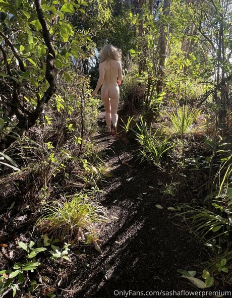 sashaflowerpremium pornstar erotic photos
