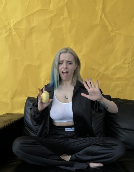 Asya Say top star image