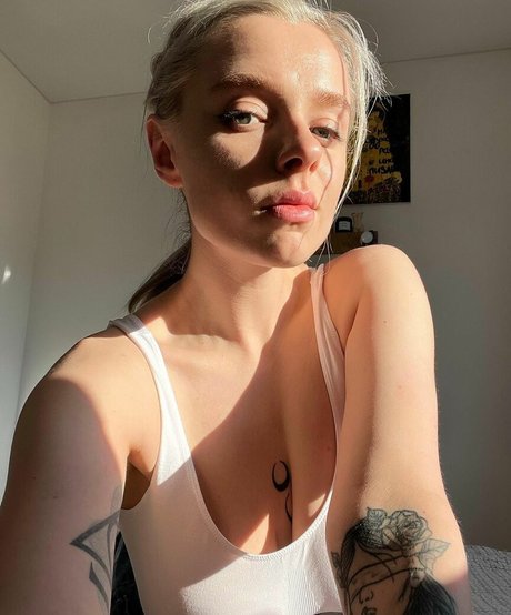 Asya Say free pornstar pic