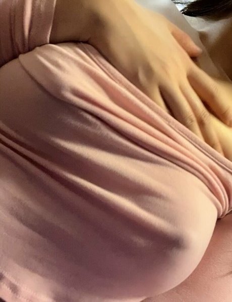 xxapple model adult pictures