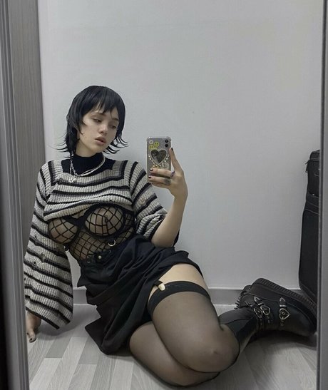 SofiaPika model porn image