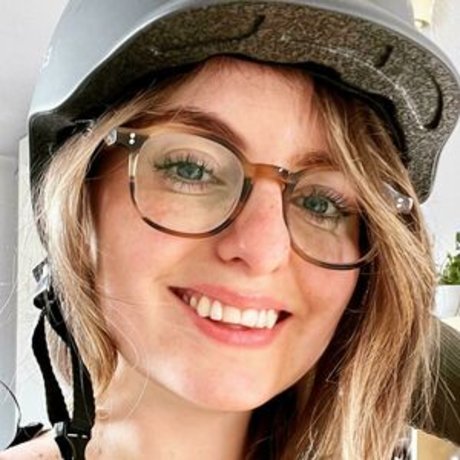 Averytinyleaf hot pornstar photos