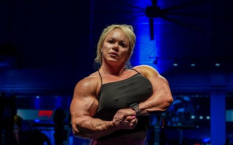 aleeshayoung perfect star pics