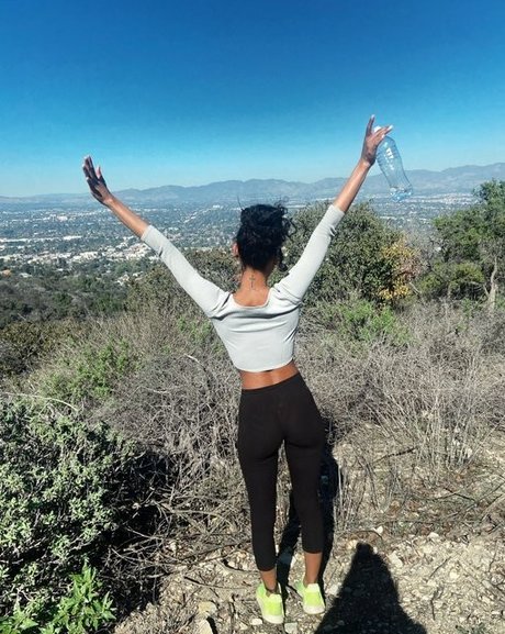 Eden Jabari exclusive pornstar photos