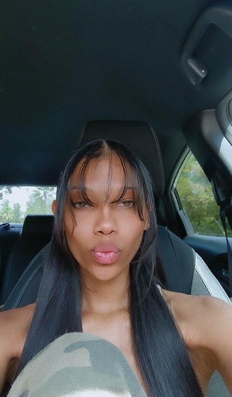 Eden Jabari pornstar pretty gallery