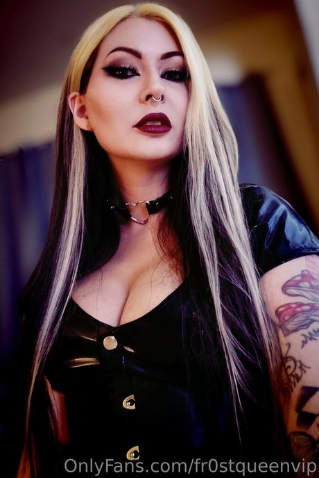 fr0stqueenvip hd pornstar image