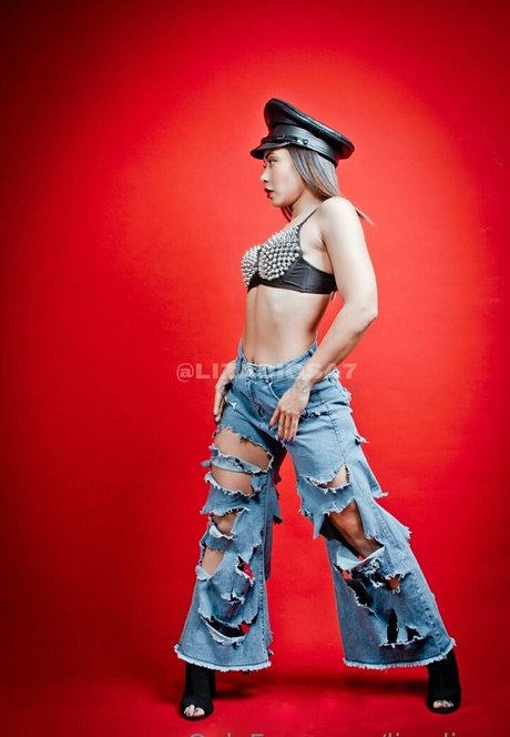 lizadiosa model top picture