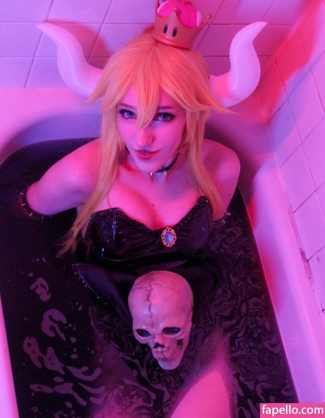 Annas cosplay pornstar free pics