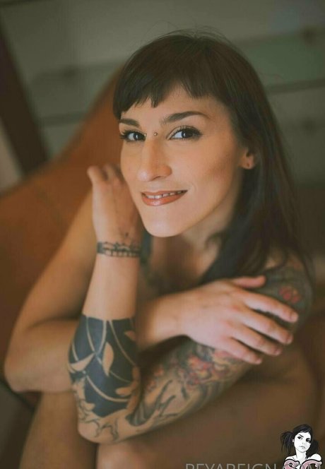 reyareign model porn gallery