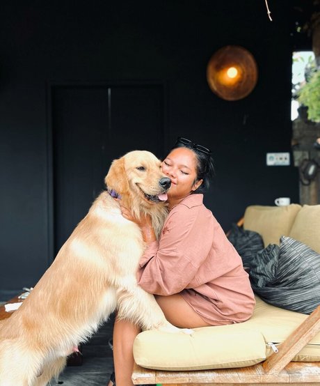 curvymoanaaa star beautiful images