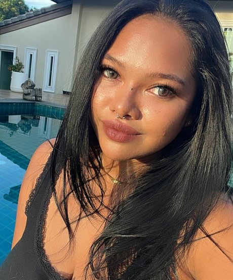 curvymoanaaa pornstar art images