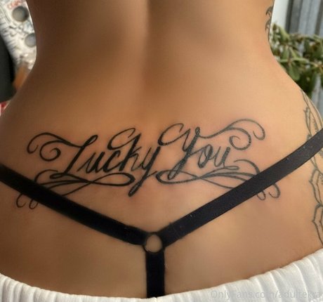 adultekra Profile pic