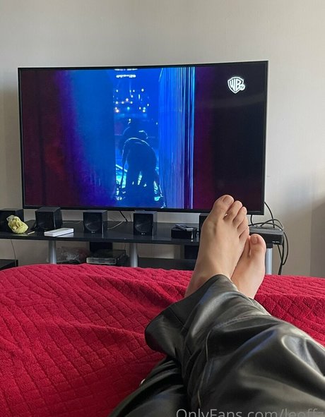 leoffz porn star image