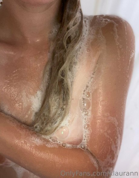 klaurann model nude pics