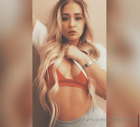 Ashley Monet model beautiful pic