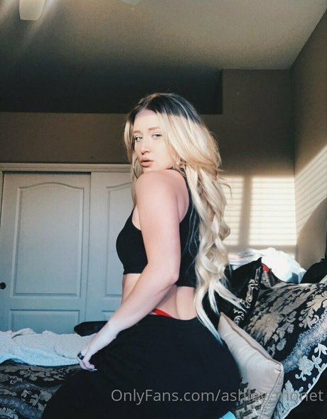 Ashley Monet star nude image