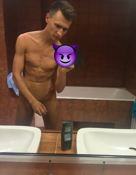 charliedeanporn pornographic star photos