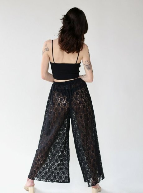 Aynsleigh Escher pornstar xxx image