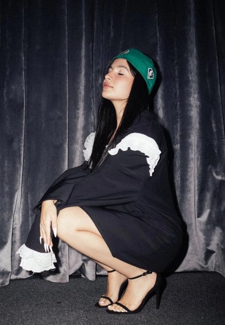 tenderlybae star beautiful pictures