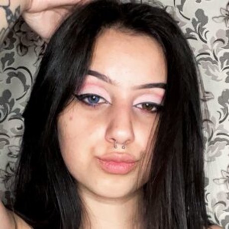 gonoszhalott nudes actress picture