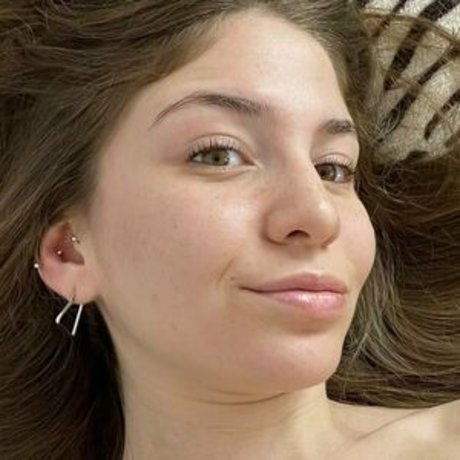 Sabribeker nude model picture