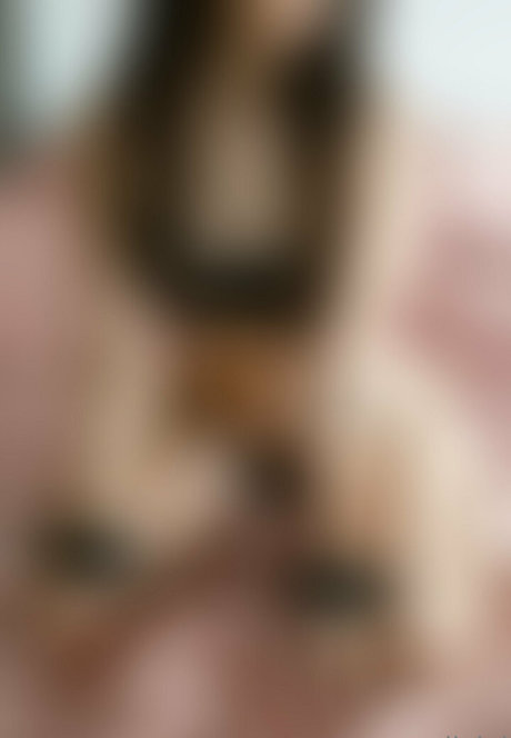 queenallylol model pretty image