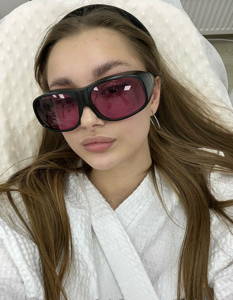 lolalolasss pornstar erotic images