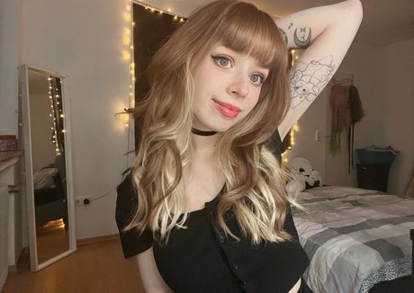 LegendLuna exclusive actress images