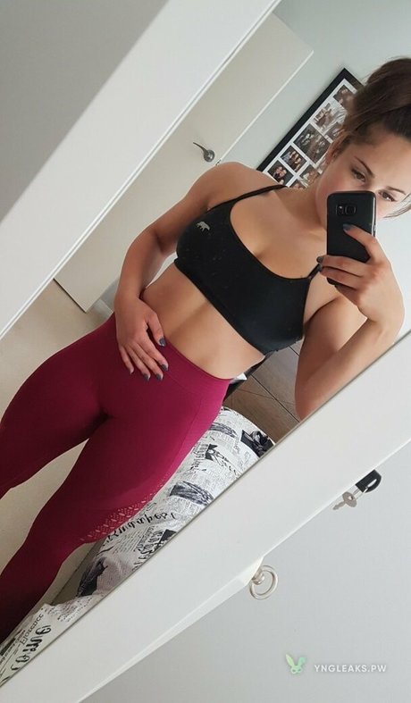 Toni Paras sex actress img