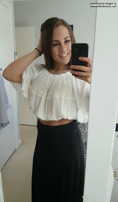 Toni Paras star perfect pics