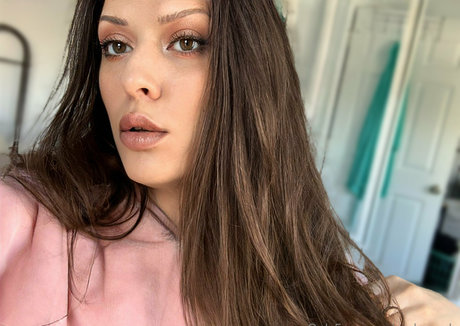 realcanadaali pretty pornstar picture