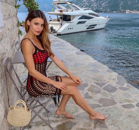 latina onlyfans free naked images