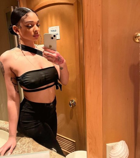 baddie bran top pornstar pictures