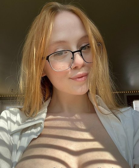 lizzylexangel model art pictures