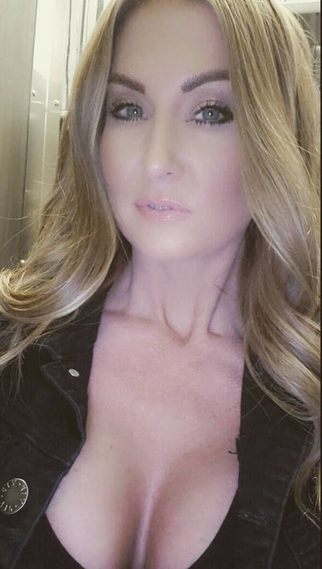 AmberHaines26 hd star photo