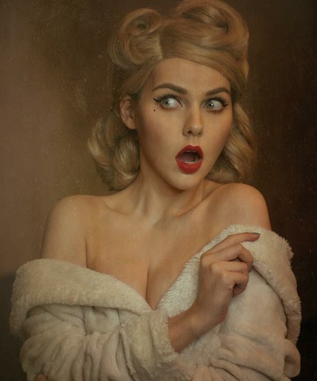 Alina Rin pornstar naked pictures