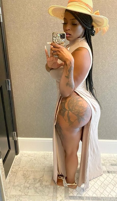 binababyfree model nude image