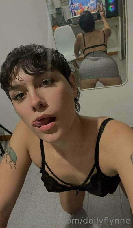 dollyflynne model naked image